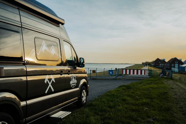 Blog - California Feeling in Deutschlands Norden mit dem VW Grand California 600 von Tiemeyer Rent - Camping am Fliegerdeich